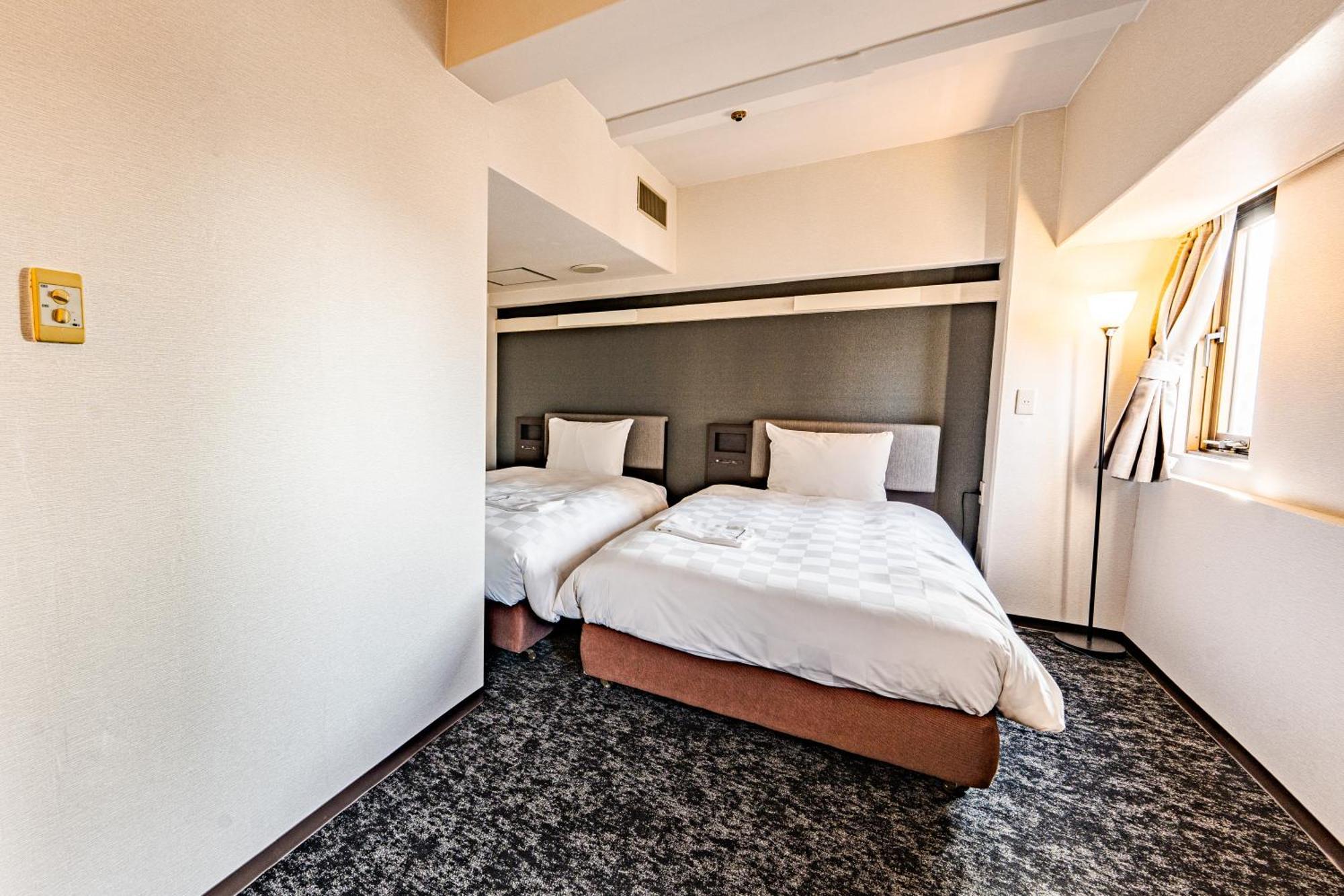 Hotel Consort Shin-Osaka Exterior foto